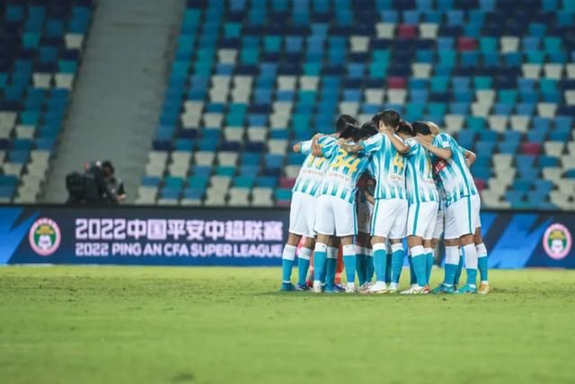 女人在厨房裸体做饭视频